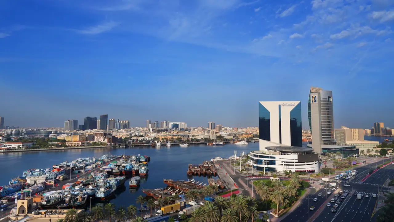 قيادات قطاعات الأعمال تؤكد دور نموذج دبي الاقتصادي في إعادة رسم التنافسية